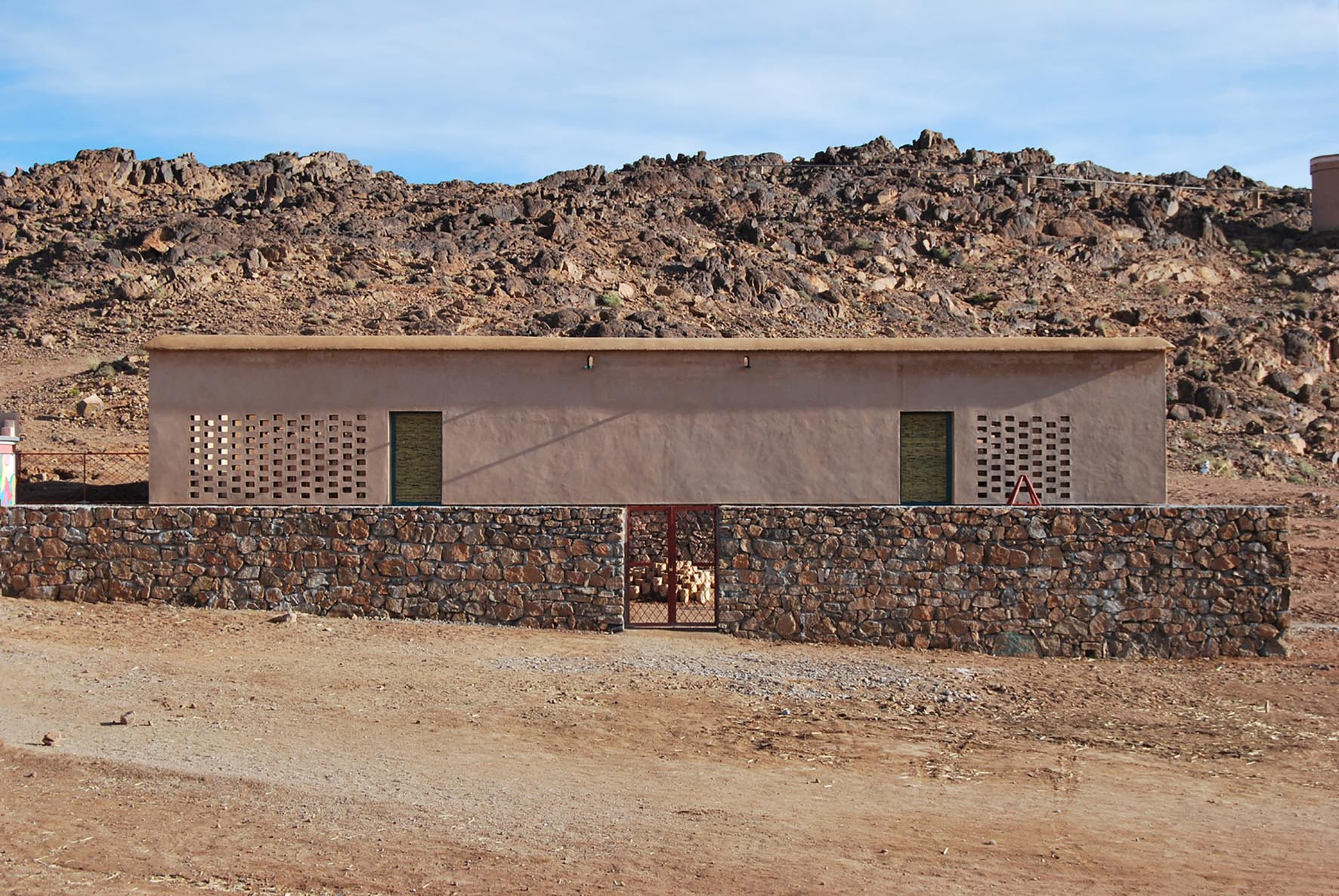 01 Bio Climatic Preschool Merzouga Morokko 2017 Bc Architects Dsc 4123 Copy B
